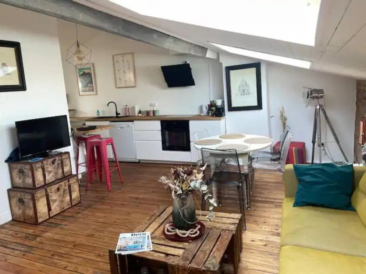 Calm Loft Gare Sncf Toulouse Centre Apartamento 0*,  França